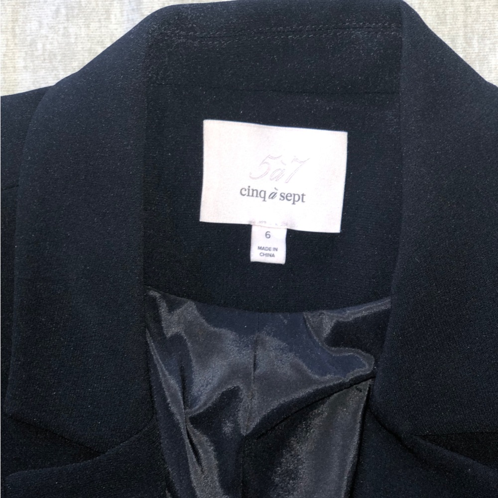 Women’s suit jacket